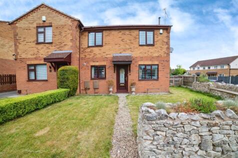 2 bedroom semi-detached house for sale