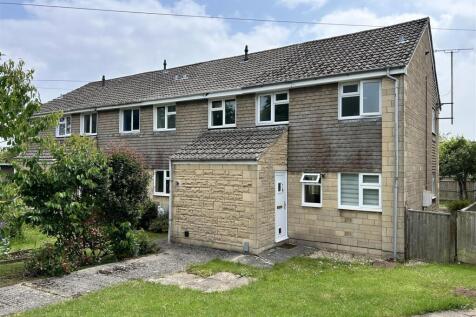 The Ridings, Kington St Michael... 3 bed semi