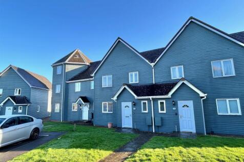 Wiltshire Crescent, Wiltshire Leisure... 3 bed terraced house for sale