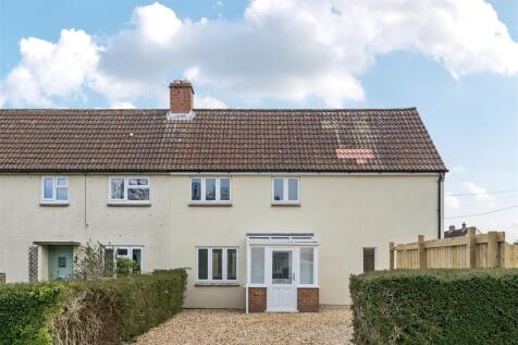 Clarkes Leaze, Yatton Keynell... 3 bed semi
