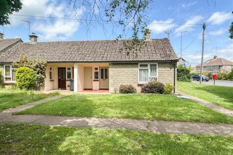 School  Walk, Chippenham 1 bed bungalow for sale