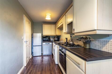 John Street, Clay Cross, Chesterfield 3 bed terraced house for sale