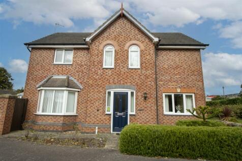 St. Martins Close, Newbold, Chesterfield 4 bed detached house for sale