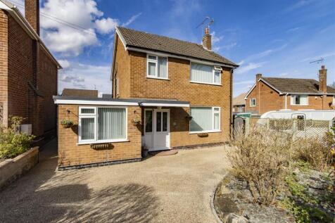 Yew Tree Drive, Old Tupton, Chesterfield 4 bed detached house for sale