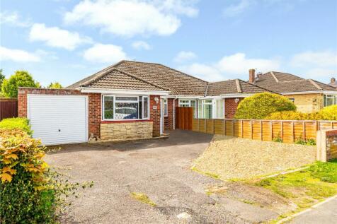 3 bedroom semi-detached bungalow for sale