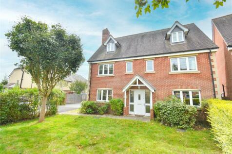 6 bedroom detached house for sale