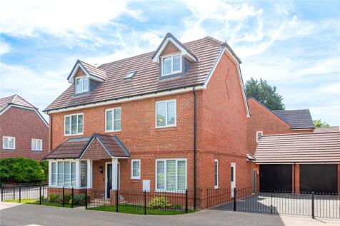6 bedroom detached house for sale
