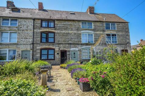 2 bedroom cottage for sale
