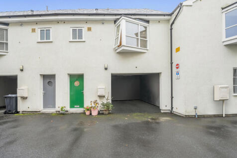 9 Martindales Yard, Kendal, Cumbria... 2 bed terraced house for sale