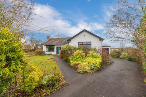 13 Lumley Road, Kendal, Cumbria, LA9 5HT 4 bed detached bungalow for sale