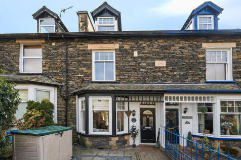 2 Park View, Sunny Bank Road... 3 bed terraced house for sale