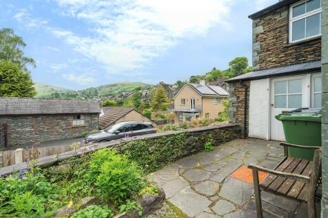 2 West Tweenways, Wansfell Road... 1 bed apartment for sale