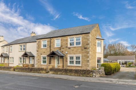 11 Old Laundry Mews, Laundry Lane... 2 bed ground floor flat for sale