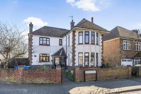 Cowper Road, Bedford 3 bed detached house for sale