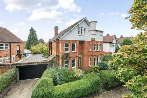 Park Avenue, Bedford 5 bed detached house for sale