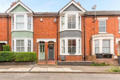 Dudley Street, Bedford 3 bed terraced house for sale