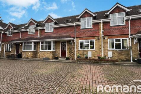Villier Court, Villier Street, Uxbridge 2 bed terraced house for sale