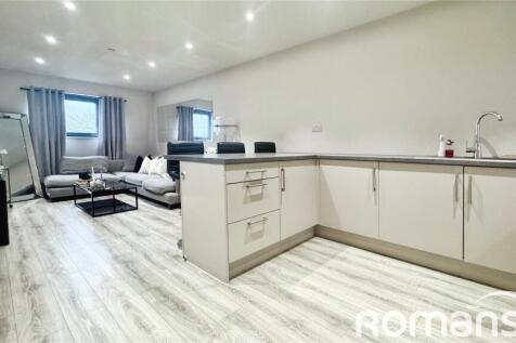 Constabulary Close, West Drayton 2 bed apartment for sale