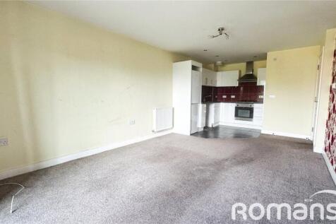 Waterloo Road, Uxbridge 2 bed apartment for sale
