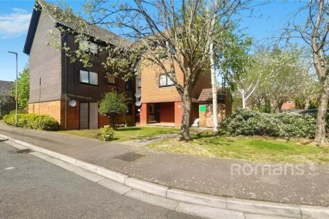 Studio flat for sale