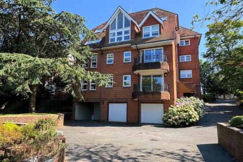 St. Johns Road, Meads, Eastbourne 2 bed flat for sale