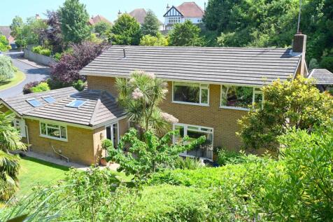 Ridgelands Close, Summerdown, Eastbourne 5 bed house for sale