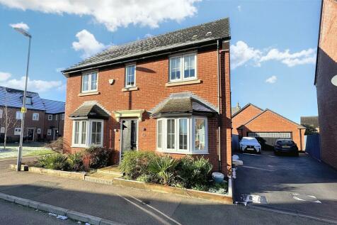 John Frear Drive, Syston, Leicester 4 bed detached house for sale