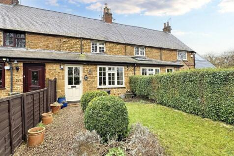 Main Street, Pickwell, Melton Mowbray 2 bed terraced house for sale