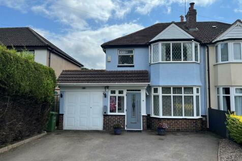 3 bedroom semi-detached house for sale