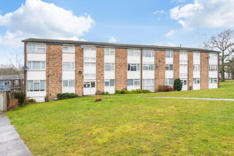 Barnetts Shaw, Oxted RH8 2 bed flat for sale