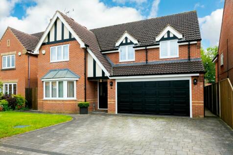 5 bedroom detached house for sale