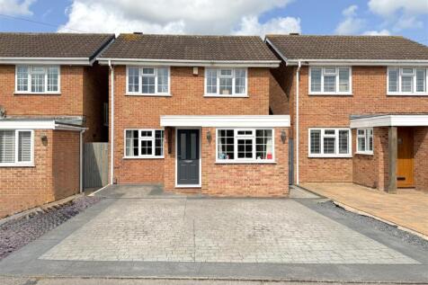 Milburn Grove, Bingham 3 bed detached house for sale