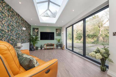 Main Street, Balderton, Newark 4 bed detached house for sale