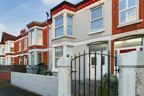 3 bedroom terraced house for sale