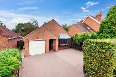 2 bedroom detached bungalow for sale