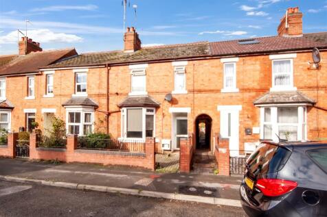 Kings Road Evesham 3 bed terraced house for sale