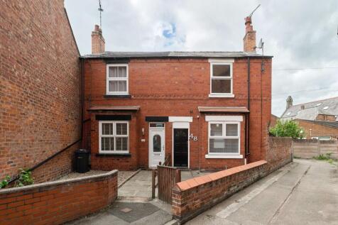 2 bedroom semi-detached house for sale