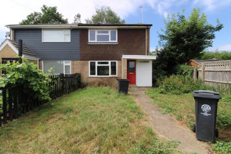 Elizabeth Way, Higham Ferrers... 2 bed semi