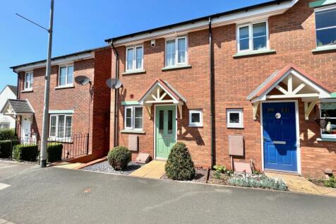 2 bedroom semi-detached house for sale