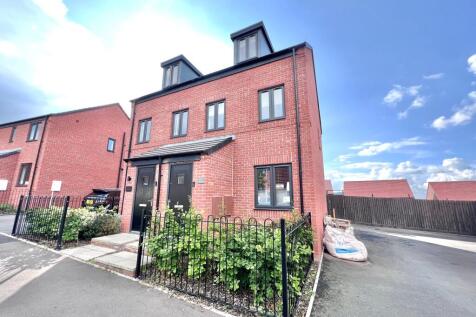 Brookes Avenue, Telford TF3 3 bed semi
