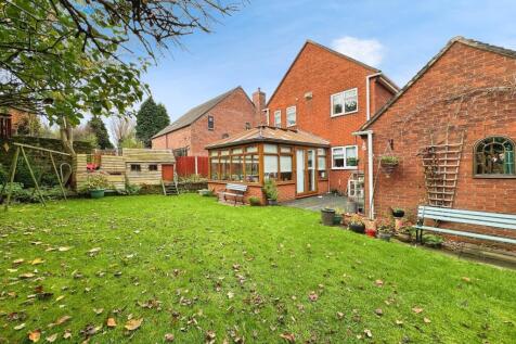 Quarry Lane, Telford TF1 3 bed detached house for sale