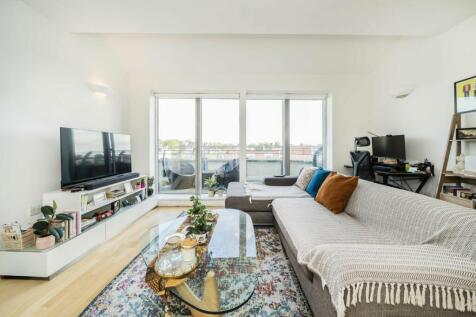 Fortune Green Road, London NW6 1 bed flat for sale