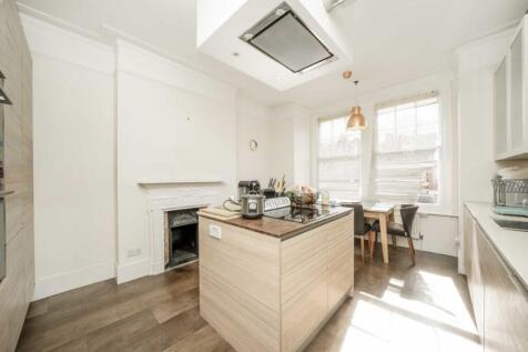 Dyne Road, London NW6 3 bed flat for sale