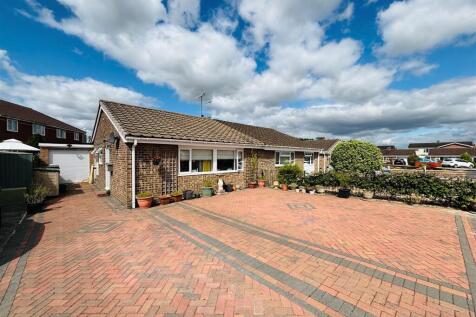 3 bedroom semi-detached bungalow for sale