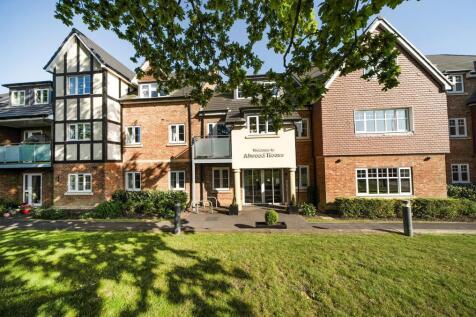 Addington Road, Sanderstead, Surrey... 2 bed flat for sale