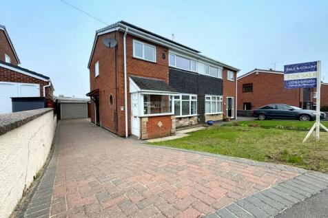 3 bedroom semi-detached house for sale