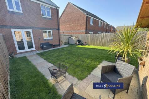 3 bedroom semi-detached house for sale