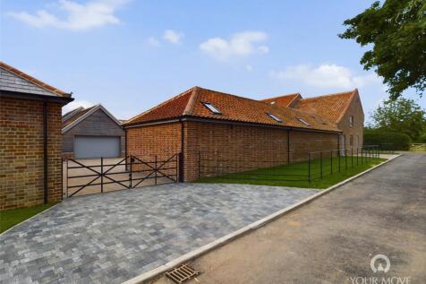 High Barn Farm, Great Yarmouth NR29 4 bed semi