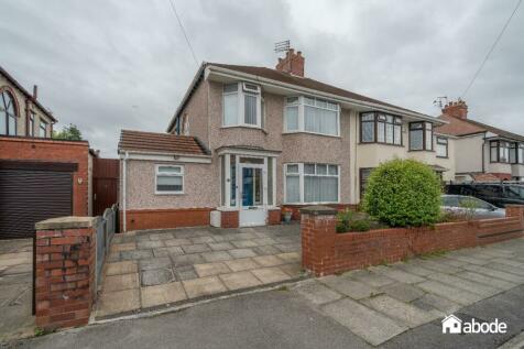 3 bedroom semi-detached house for sale