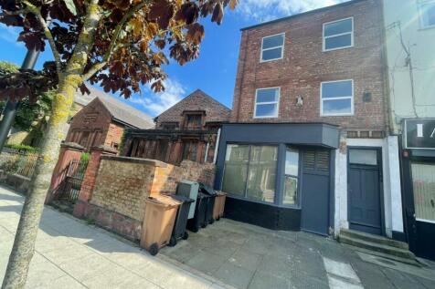 6 bedroom terraced house for sale